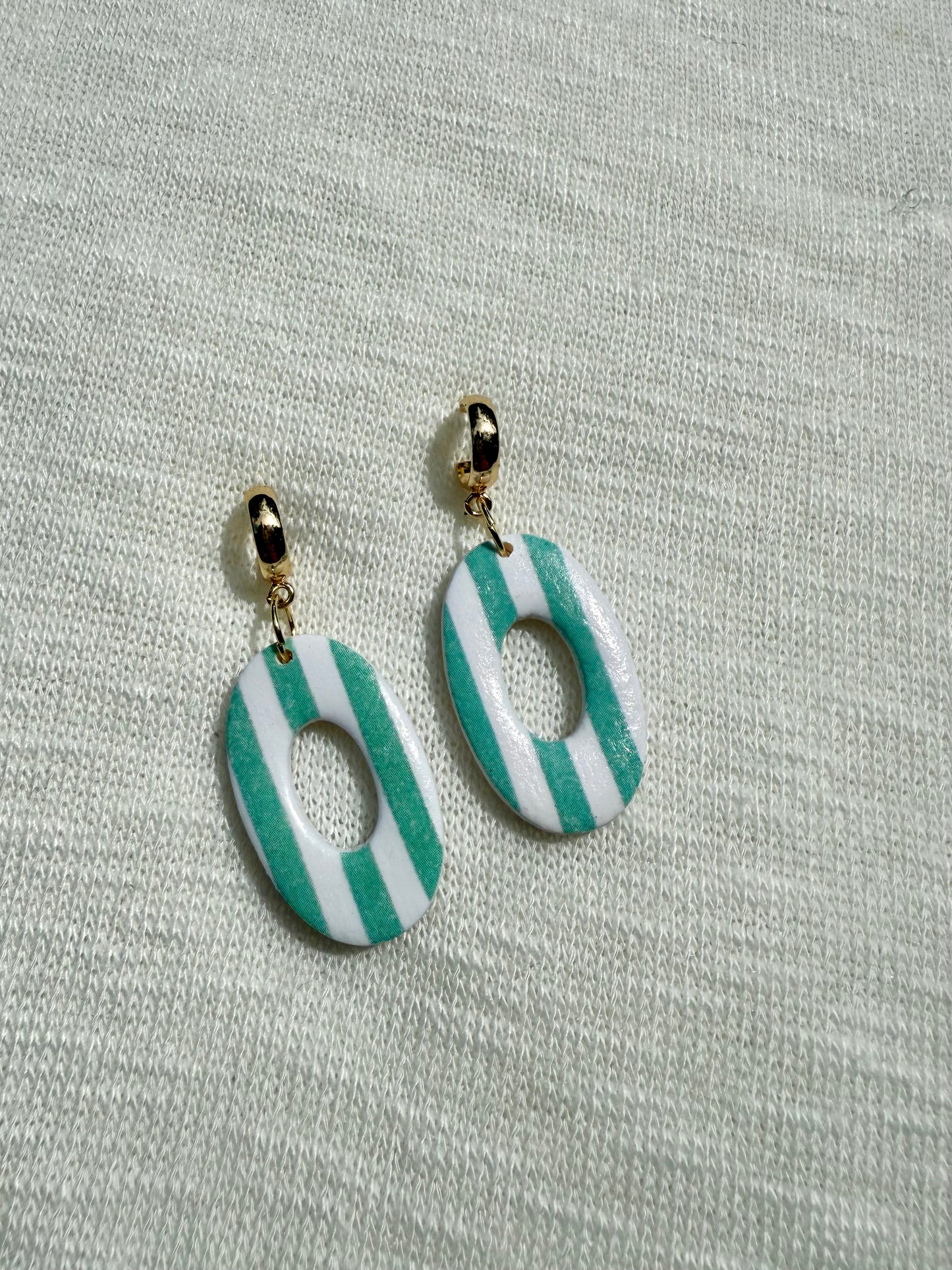 Turquoise Oval Stripes